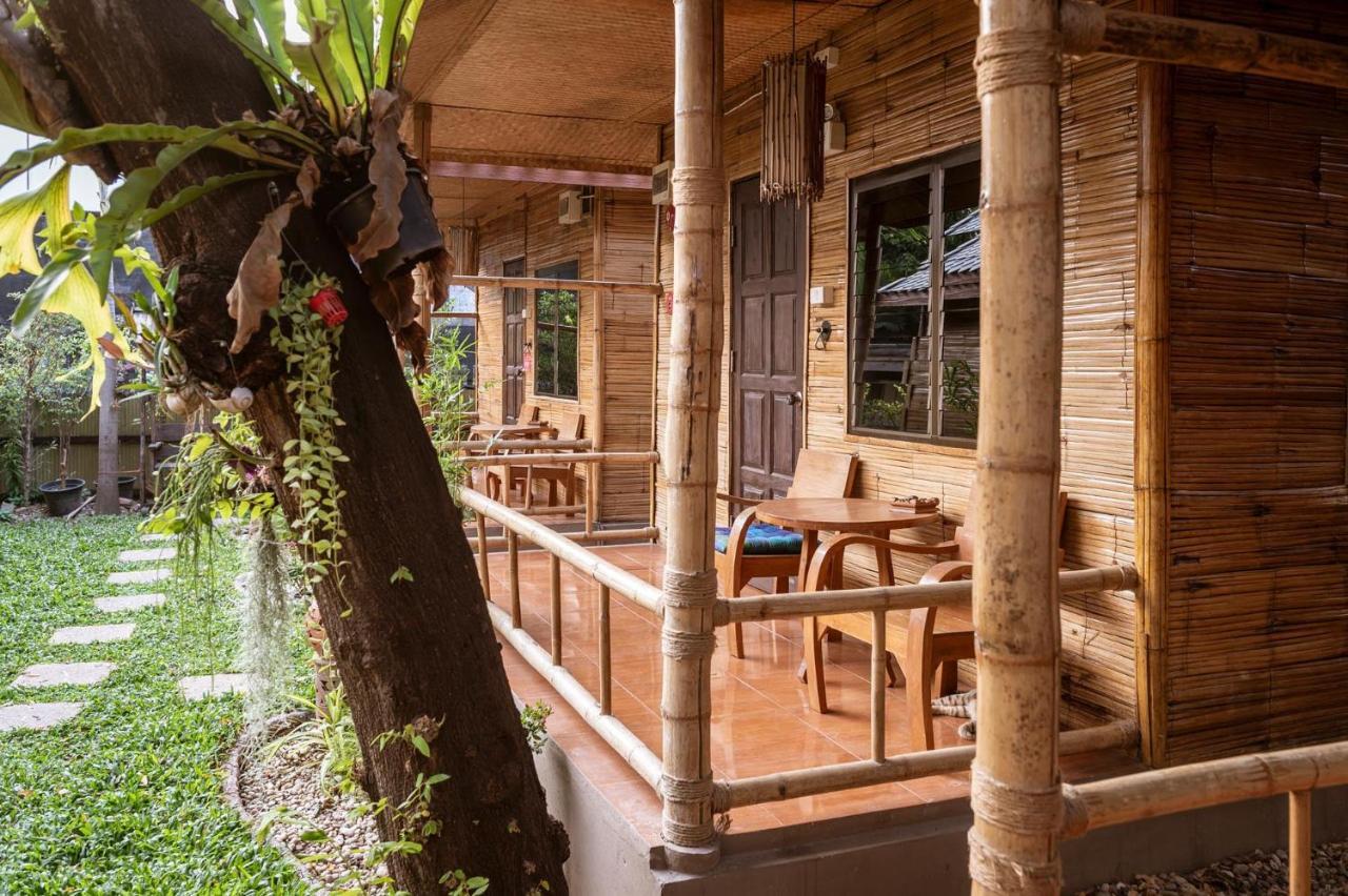 Boutique Hotel & Restaurant, Jaidee Bamboo Huts Chiang Mai Bagian luar foto
